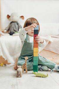 A-child-playing-with-cubes